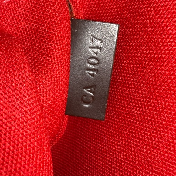 Authentic Louis Vuitton Damier Ebene Ribera MM - Picture 8 of 8